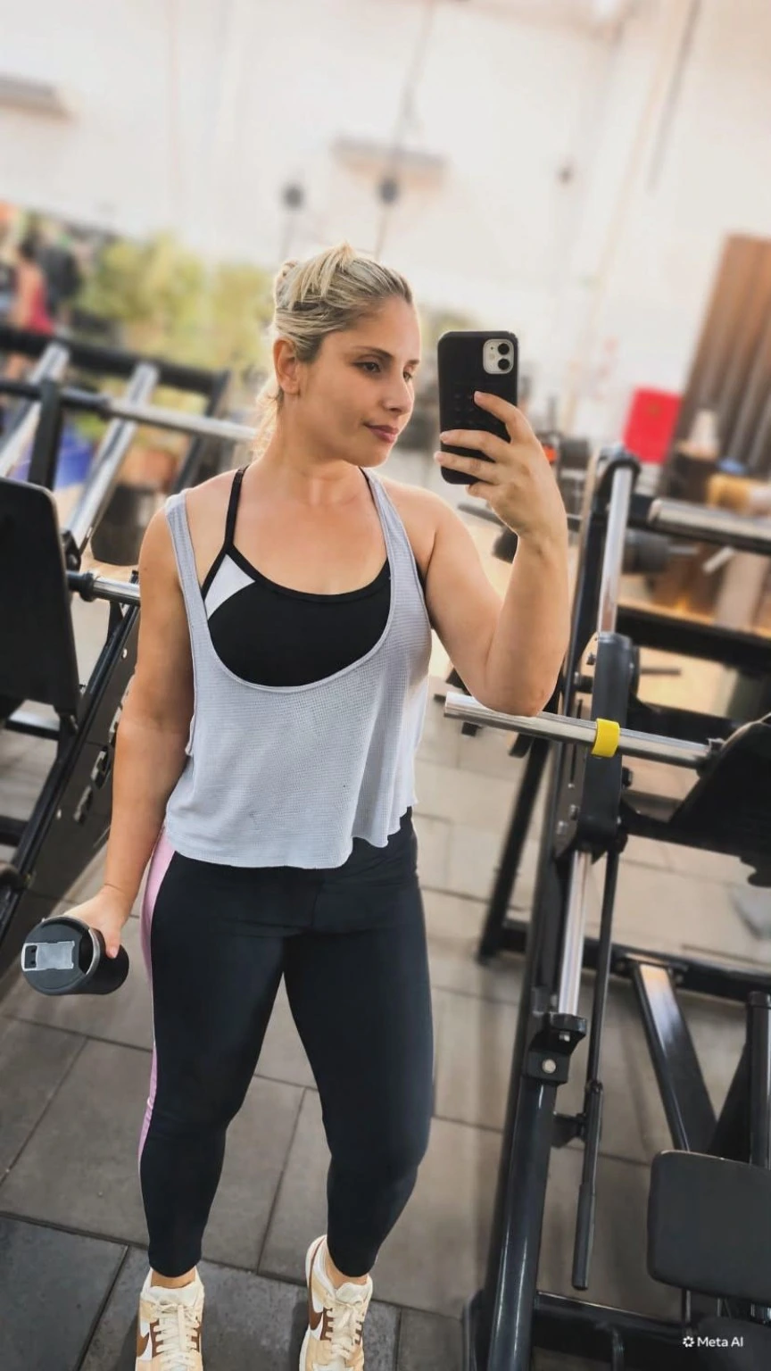 Edilaine Machado em registro de academia