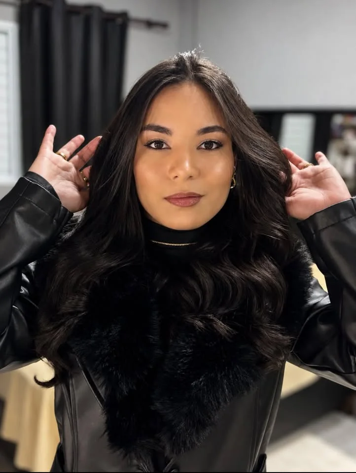 Retrato de Joyce Lopes em produção de beleza e lifestyle