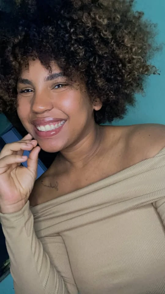 May Gomes em retrato lifestyle