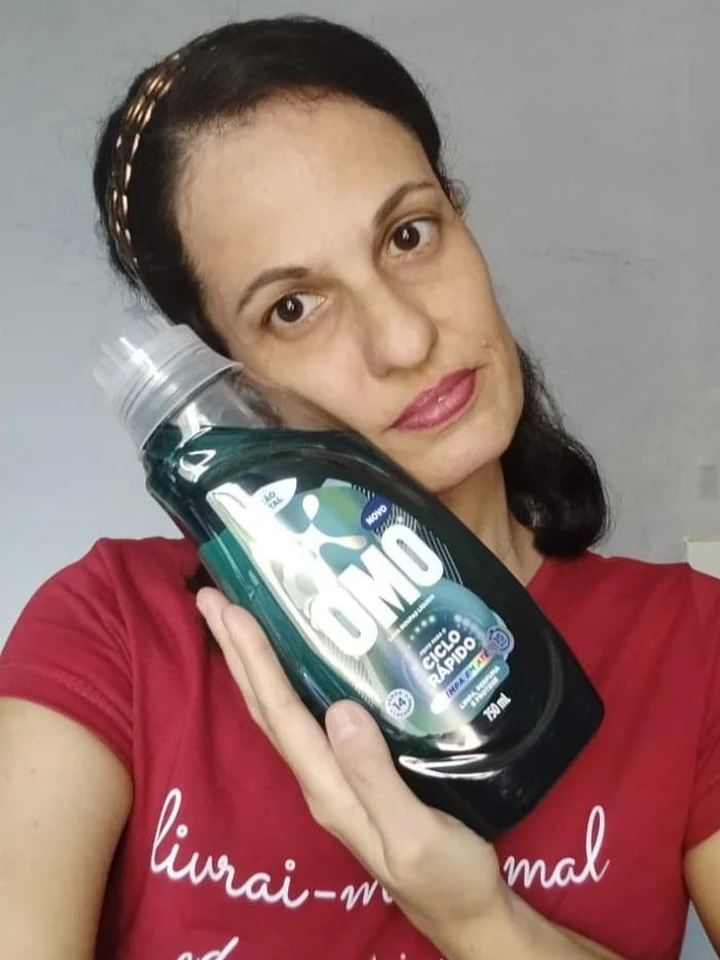 Nara Almeida em retrato de beleza