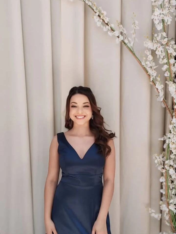 Nicoly Cristina em retrato enviado à DC Store