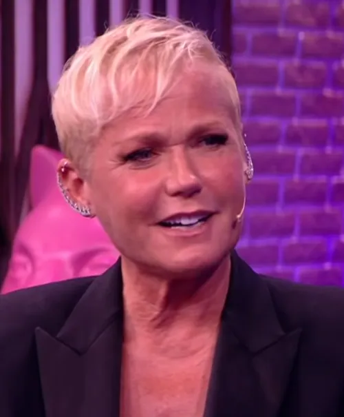 Xuxa Meneghel em retrato de 2021