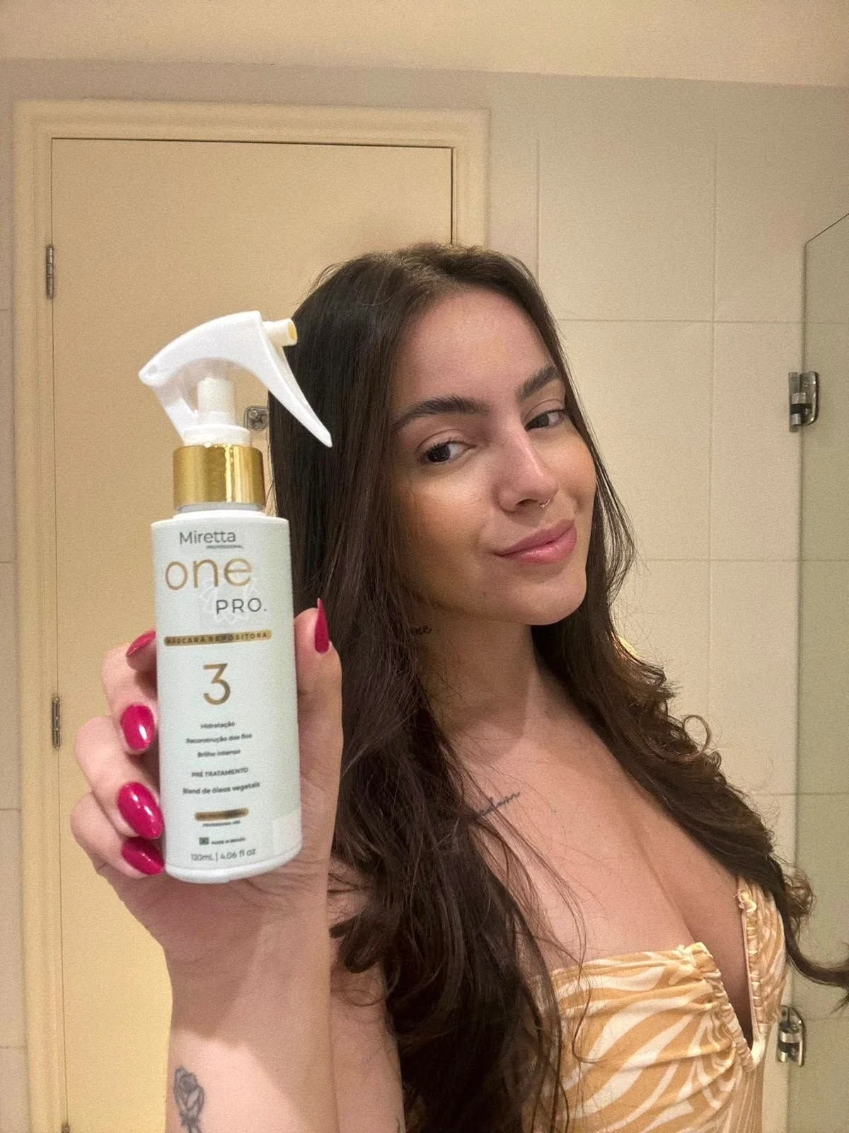 Vanessa Dias em conteúdo relacionado a cuidados com os cabelos